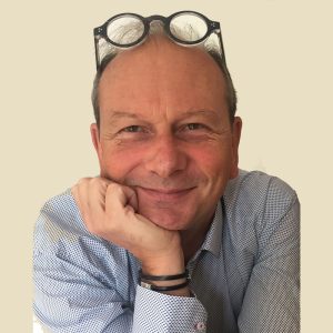Emmanuel Bourceret, Thérapeute, coach et superviseur, co-animateur de séances psycho-corporelles avec Ophélie Simard